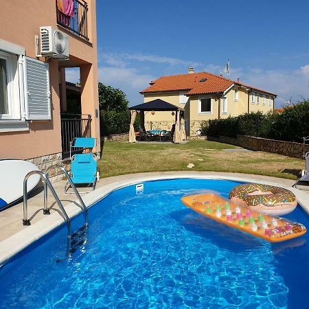 Apartment Mit Pool & Garten In Soline, Insel Krk Soline (Krk) Exterior photo